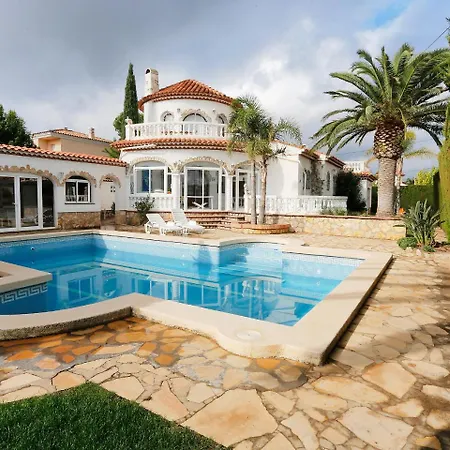 Maria Cristina By Interhome Miami Playa