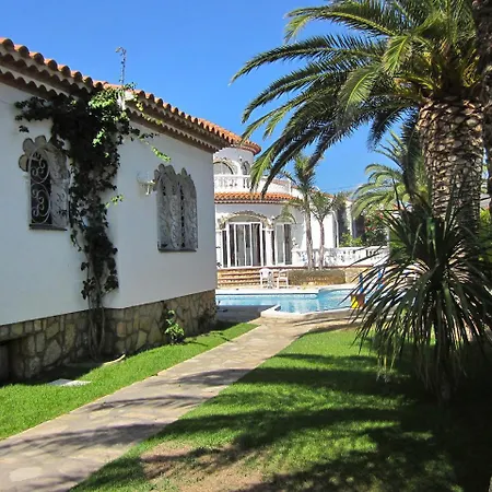 Maria Cristina By Interhome Miami Playa