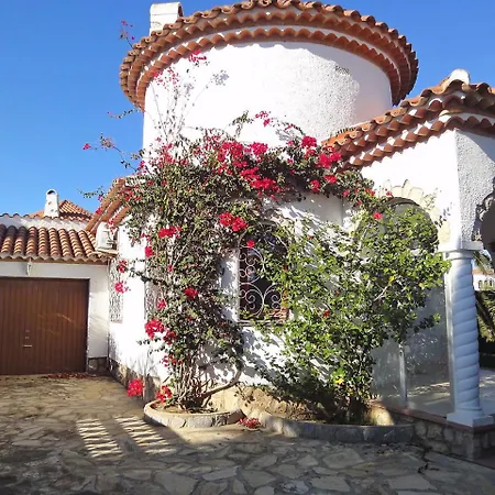 Villa Maria Cristina By Interhome Miami Playa